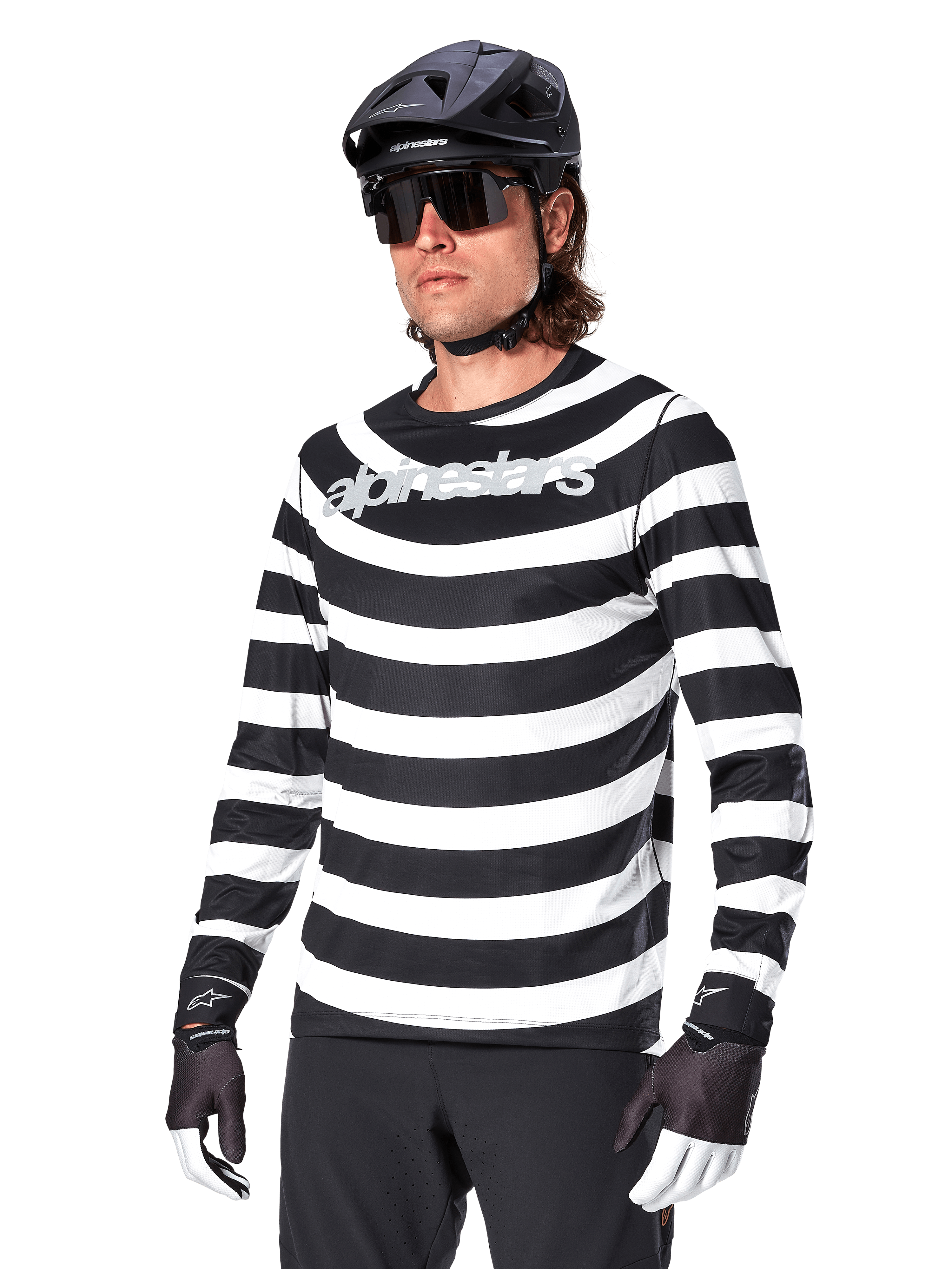 L / Schwarz