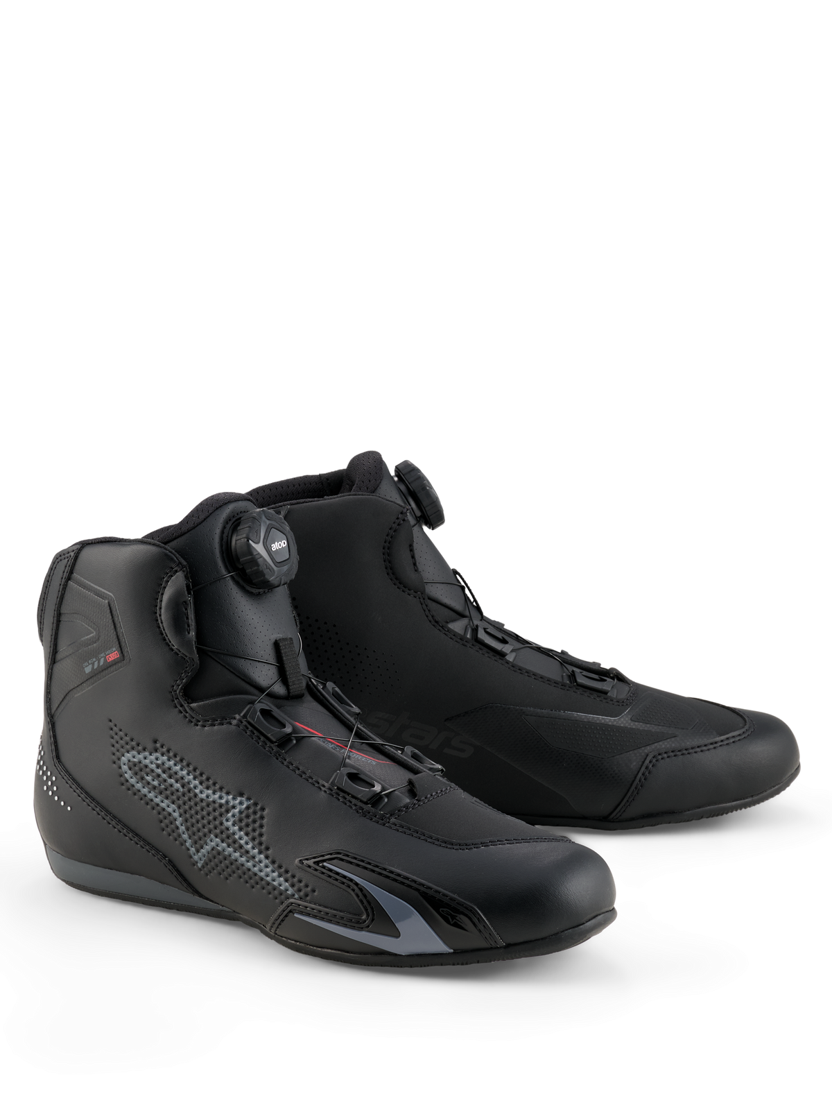 Alpinestars Celer Schuhe, Motorradschuhe, Schwarz und Dunkelgrau, mit integriertem Rotor-Verschlusssystem für präzise Passform, technische Mikrofaser-Konstruktion mit perforiertem Stern-Logo, flaches Sportdesign für Rennsport und Straßeneinsatz