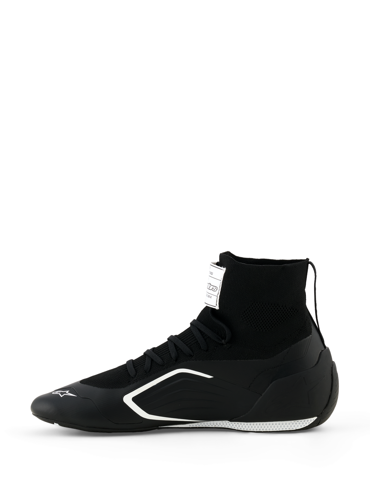 Alpinestars Supertech K Schuhe - FIA, Kart-Schuhe, Schwarz und Weiß, Seitenansicht, mit einer vollständig gestrickten High-Top-Konstruktion, weißen eckigen Seitengrafiken und weißem Logo auf der Zehenkappe, technisches Rennschuhwerk