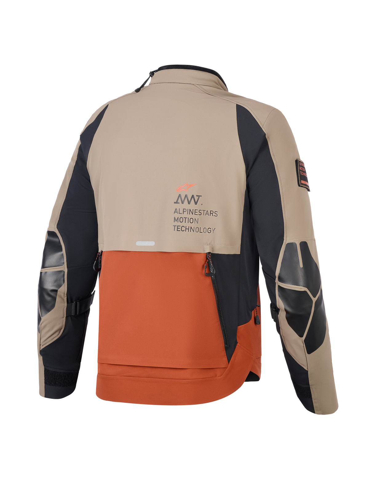 Alpinestars AMT-8 Stretch Drystar® XF Jacke, Walnut Rust Black, Rückansicht mit beigen und rostfarbenen Paneelen und schwarzen Ärmeln, Alpinestars Motion Technology Branding auf dem Rücken, verstärkte Ellbogen-Patches und Rückenbelüftung im Schindeldesign für Abenteuer-Motorradtouren.