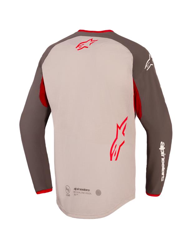 Alpinestars Maxdura Dual Jersey, Rückansicht, Aluminum und Walnut mit roten Akzenten, verfügt über einen verlängerten Rückensaum und einen vollständigen Mesh-Torso, rote Alpinestars-Logos auf dem oberen und unteren Rücken, weißes Branding am Ärmel, Adventure- und Dual-Sport-Motorradbekleidung