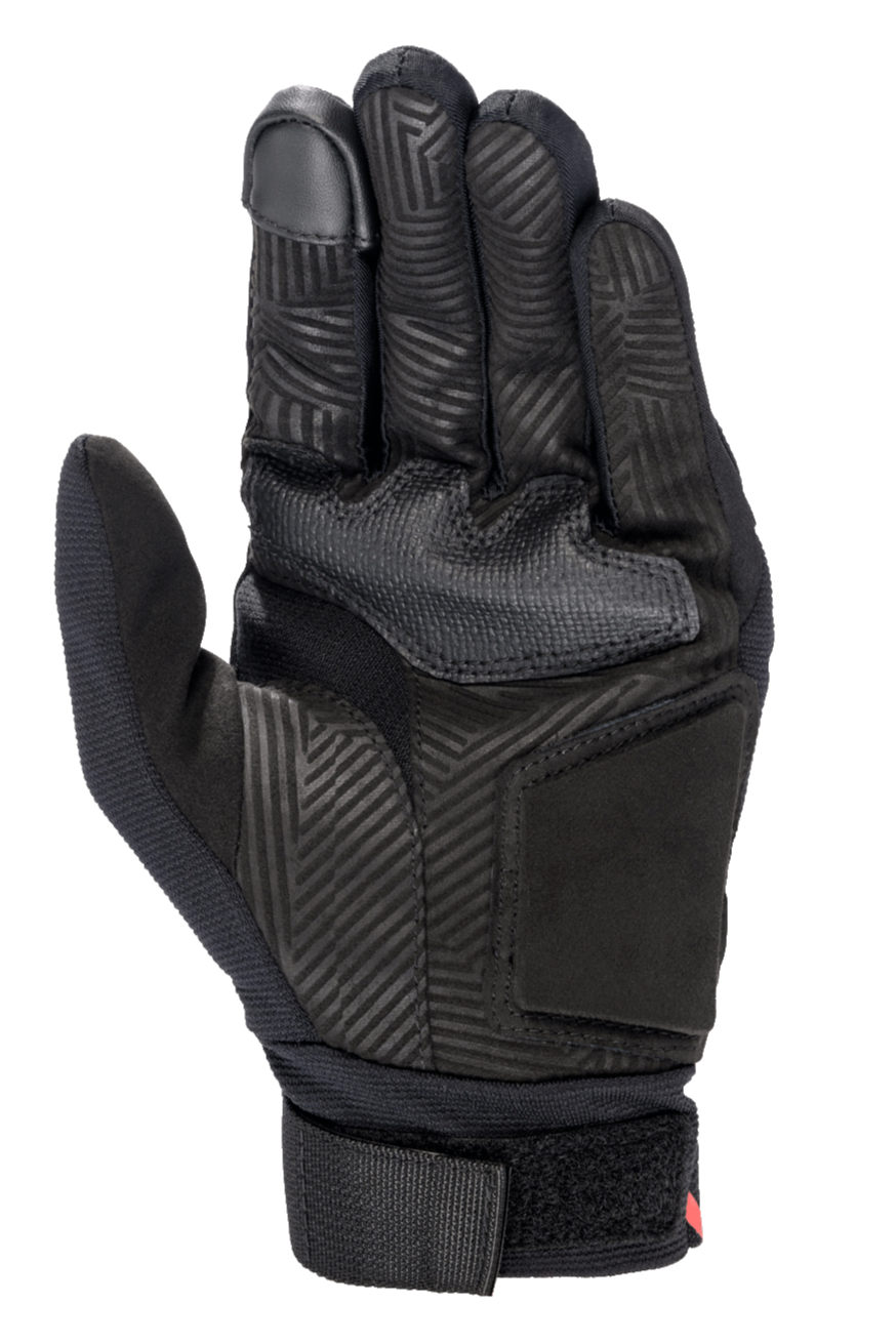 Alpinestars Aragon Handschuh, Handflächenansicht, Schwarz, Motorradhandschuh mit einer Handfläche aus synthetischem Wildleder mit Labyrinthmuster-Heißprägung, Gummigriffzone, touchscreen-kompatiblem Zeigefinger und verstellbarem Gurtband am Handgelenk