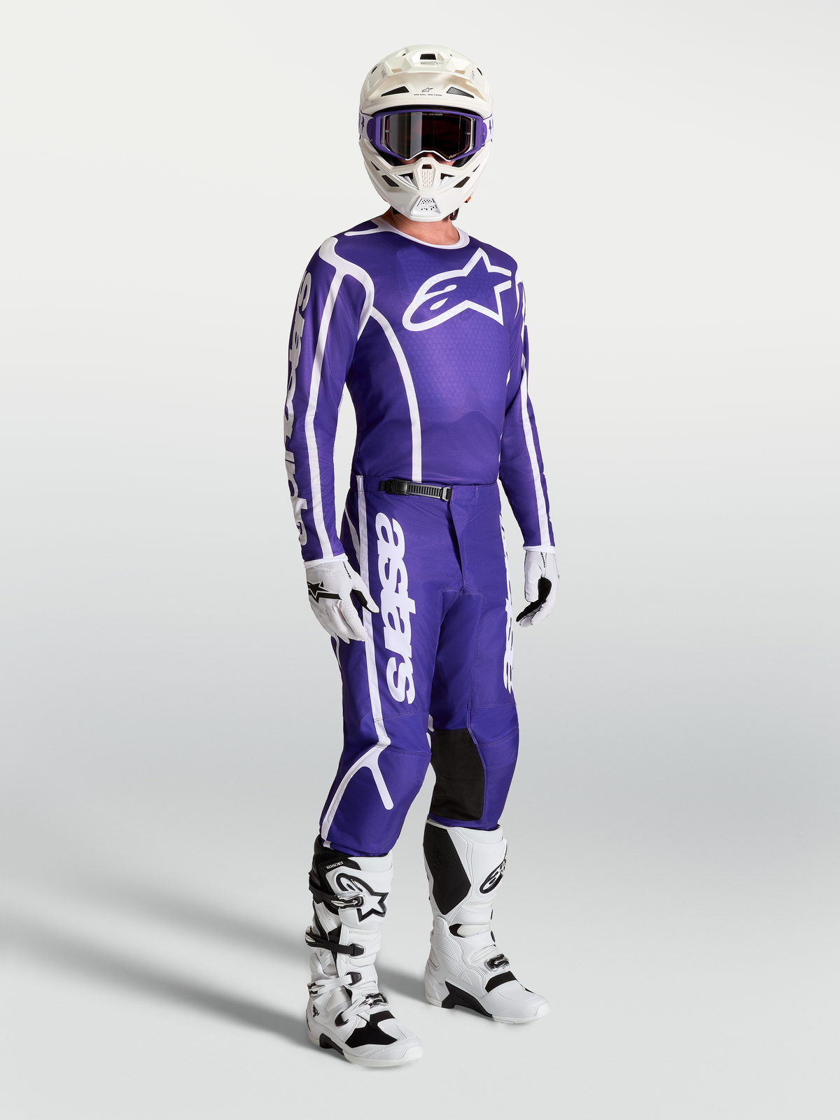 Alpinestars Fluid Apex V2 Pants, men's motocross gear in Deep Blue and White with an ergonomic 3D fit for off-road riding.
