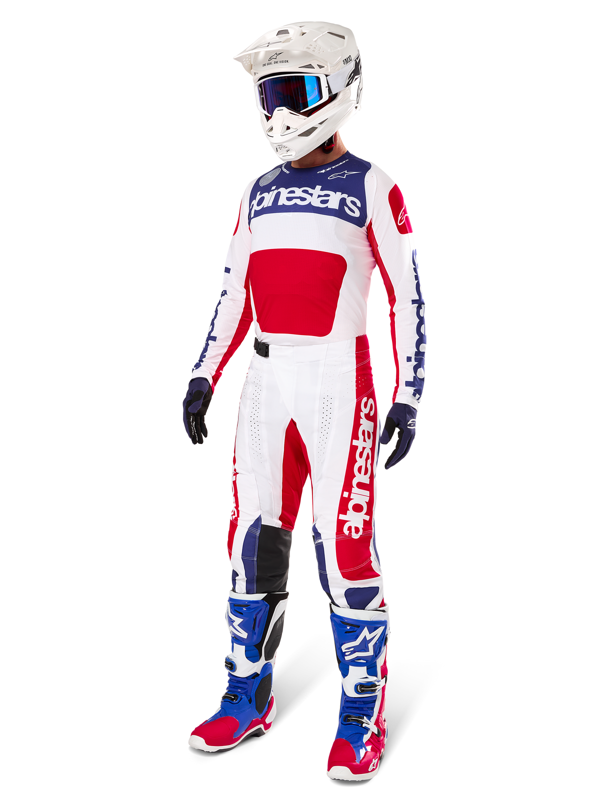 Alpinestars Limited Edition Techstar Fortitude Hose, Motocross-Ausrüstung, Rot, Weiß und Blau, kombiniert mit passendem Trikot, weißem Helm, blauer Brille und blau-roten Stiefeln, professionelles Renn-Outfit für den Offroad-Wettbewerb