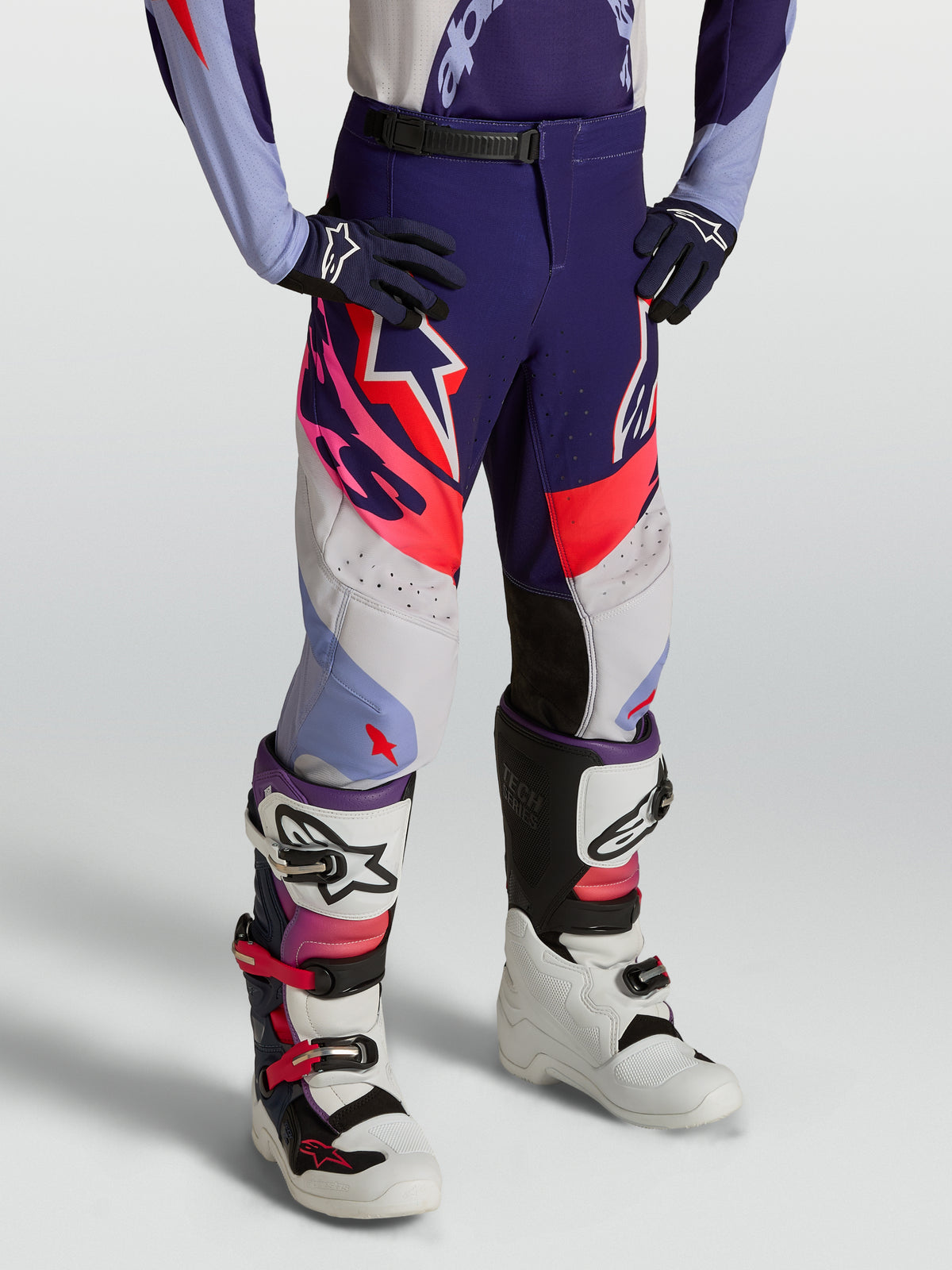 Alpinestars Jugend Supertech Dyna Hosen, Motocross-Rennhose in Lila und Pink aus strapazierfähigem Stretch-Ripstop-Gewebe.