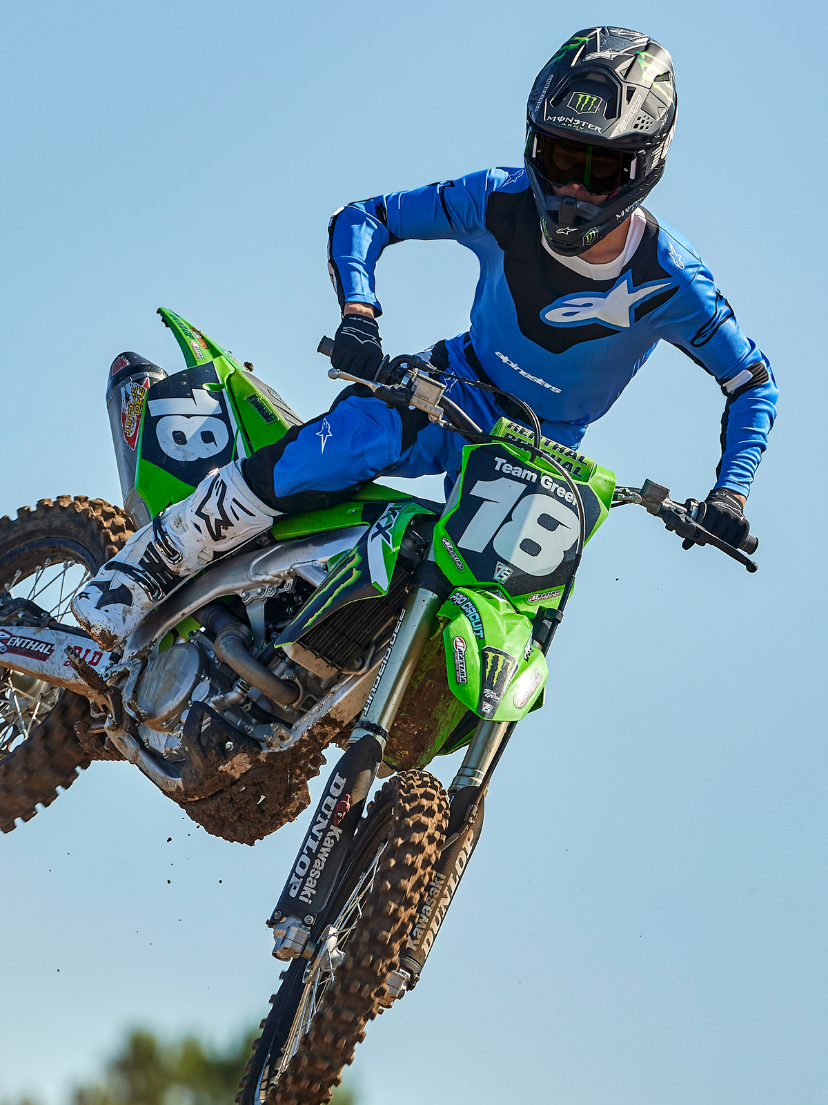 Alpinestars 2025 Racer Veil Jersey, Motocross-Trikot, Blau und Schwarz, langärmliges technisches Oberteil, mit abstrakten Grafikmustern und atmungsaktiven Mesh-Einsätzen für Offroad-Fahrten.