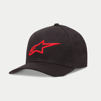 Alpinestars Ageless Curve Mütze, schwarz-rote Baseball-Kappe, mit einem erhabenen, rot bestickten 3D-Logo auf der Vorderseite, gebogener Schirm aus Twill-Gewebe, lässige, vom Motorsport inspirierte Kopfbedeckung