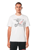 Alpinestars MX Helmet CSF Tee, weißes Kurzarm-T-Shirt, schwarze Wireframe-Grafik eines Motocross-Helms mit rotem Stern-Logo, lässige, vom Motorsport inspirierte Streetwear, getragen von einem Model