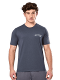 Alpinestars No Barrier CSF Tee, Kurzarm-T-Shirt, Dunkelgrau, weißes Alpinestars-Logo mit einem türkisfarbenen Stern auf der Brust, lässige Motorsport-Streetwear