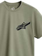 Alpinestars Attrition Performance Tee, kurzärmeliges T-Shirt, Hellgrün, schwarzes Astars-Logo mit strukturiertem Muster auf der Brust, nachhaltiges, feuchtigkeitsableitendes Performance-Gewebe