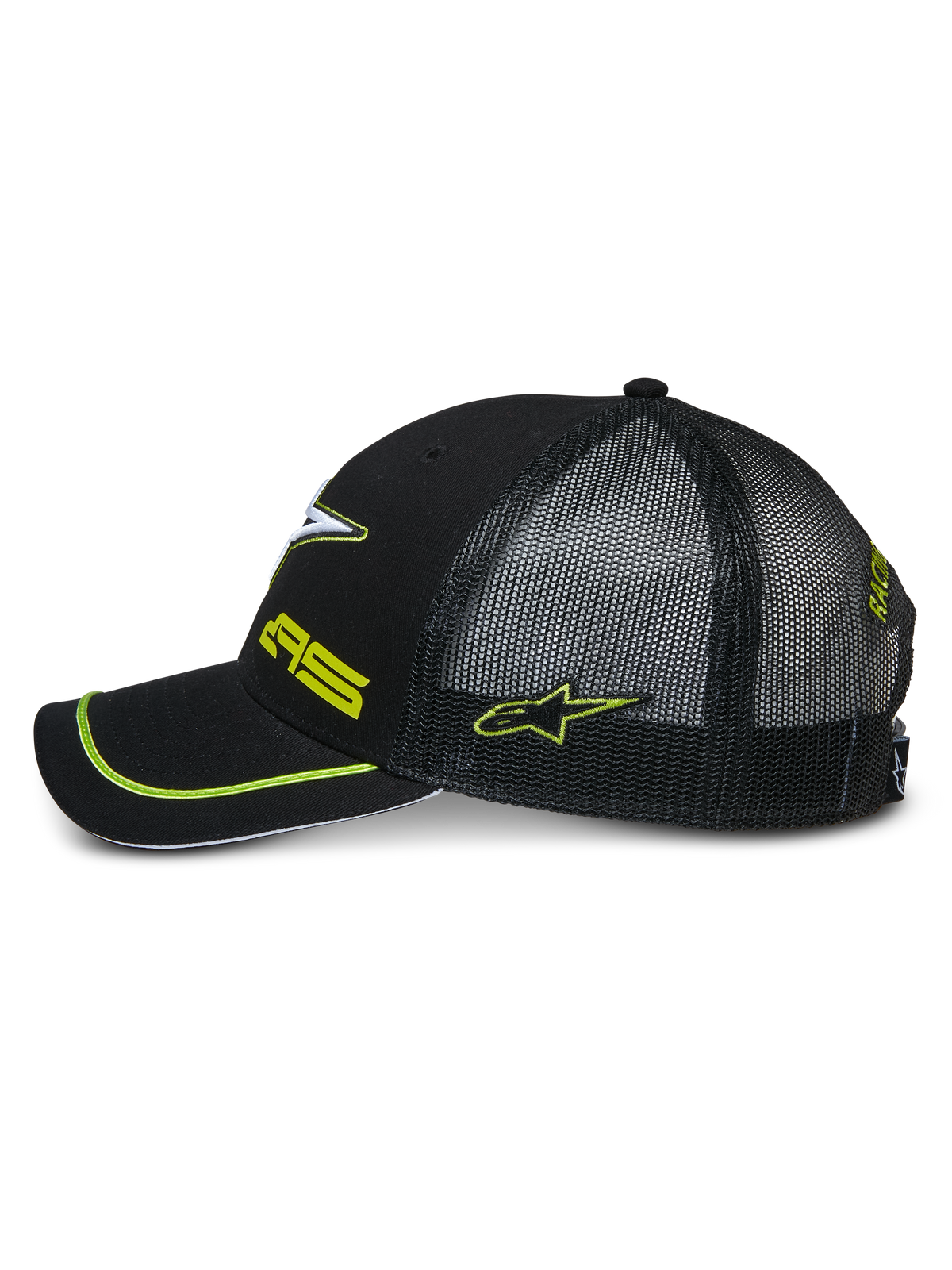 Alpinestars Exceed Trucker Hat, Seitenansicht einer schwarzen Snapback-Kappe, schwarzes Mesh-Gewebe auf der Rückseite, gebogener Schirm mit neongrüner Paspelierung, neongrün bestickte Logos, lässige Motorsport-Kopfbedeckung