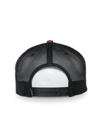 Alpinestars Mackinic Trucker-Mütze, Rückansicht, schwarze Mesh-Einsätze mit braunem Knopf oben, verstellbarer Snapback-Verschluss, lässiges Sportbekleidungs-Accessoire