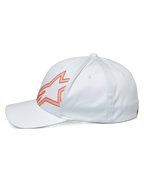 Alpinestars Share Cap, lässige weiße Kappe, Seitenprofil mit orange umrandetem Astars-Logo, gebogener Schirm und strukturierte Krone, Motorsport-inspirierte Streetwear