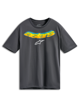 Alpinestars Ellipsoid CSF Tee, Kurzarm-T-Shirt, Anthrazitgrau, vorne gebogener Astars-Schriftzug mit orangefarbenem und gelbem Farbverlauf sowie blauen Halbtondetails, weißes Alpinestars-Logo, lässige Sportbekleidung
