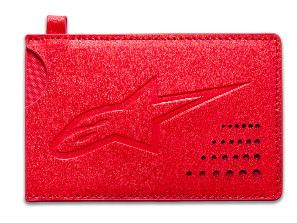 Alpinestars Ageless Kreditkartenhalter, minimalistisches rotes Leder-Kartenetui mit geprägtem Logo und gebogener Kerbe.