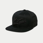 Alpinestars Los Angeles Mütze, Snapback Cap mit flacher Krempe, Schwarz, Ton-in-Ton 3D-Stickerei mit Los Angeles-Schriftzug und Ageless-Logo, strukturierte Krone, lässige Sportbekleidung