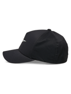 Alpinestars Ageless Reflex Waterproof Mütze, Schwarz, Seitenansicht einer Kappe mit gebogenem Schirm und strukturierter Krone, mit reflektierendem Astars-Logo und wasserdichtem Funktionsmaterial, lässige Performance-Kopfbedeckung