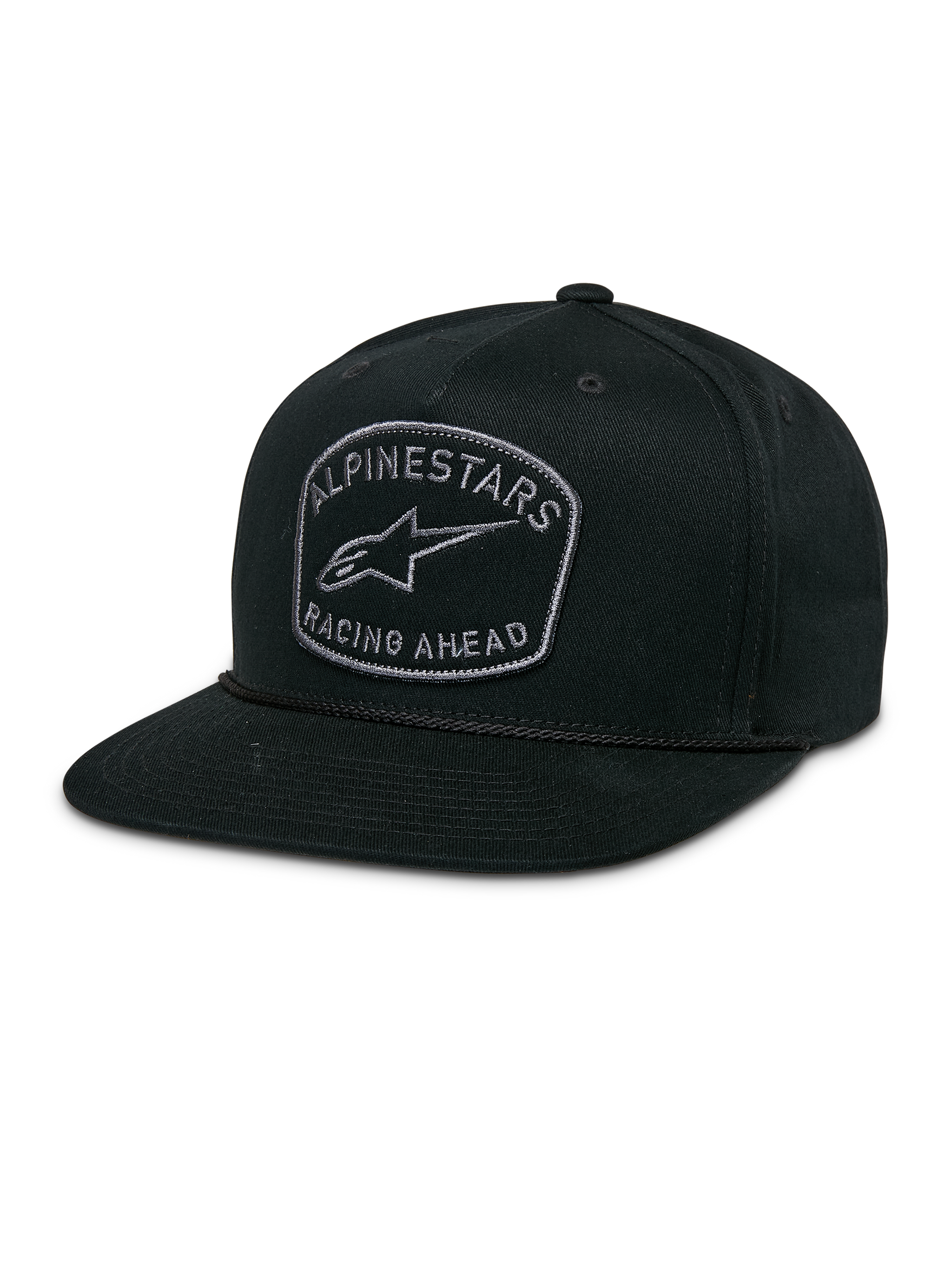 Alpinestars Promptus Snapback Mütze, Schwarz, flacher Schirm mit strukturierter Krone und geflochtenem Kordel-Detail, bestickter Aufnäher vorne mit Alpinestars-Logo und „Racing Ahead“-Schriftzug, lässige Motorsport-Streetwear