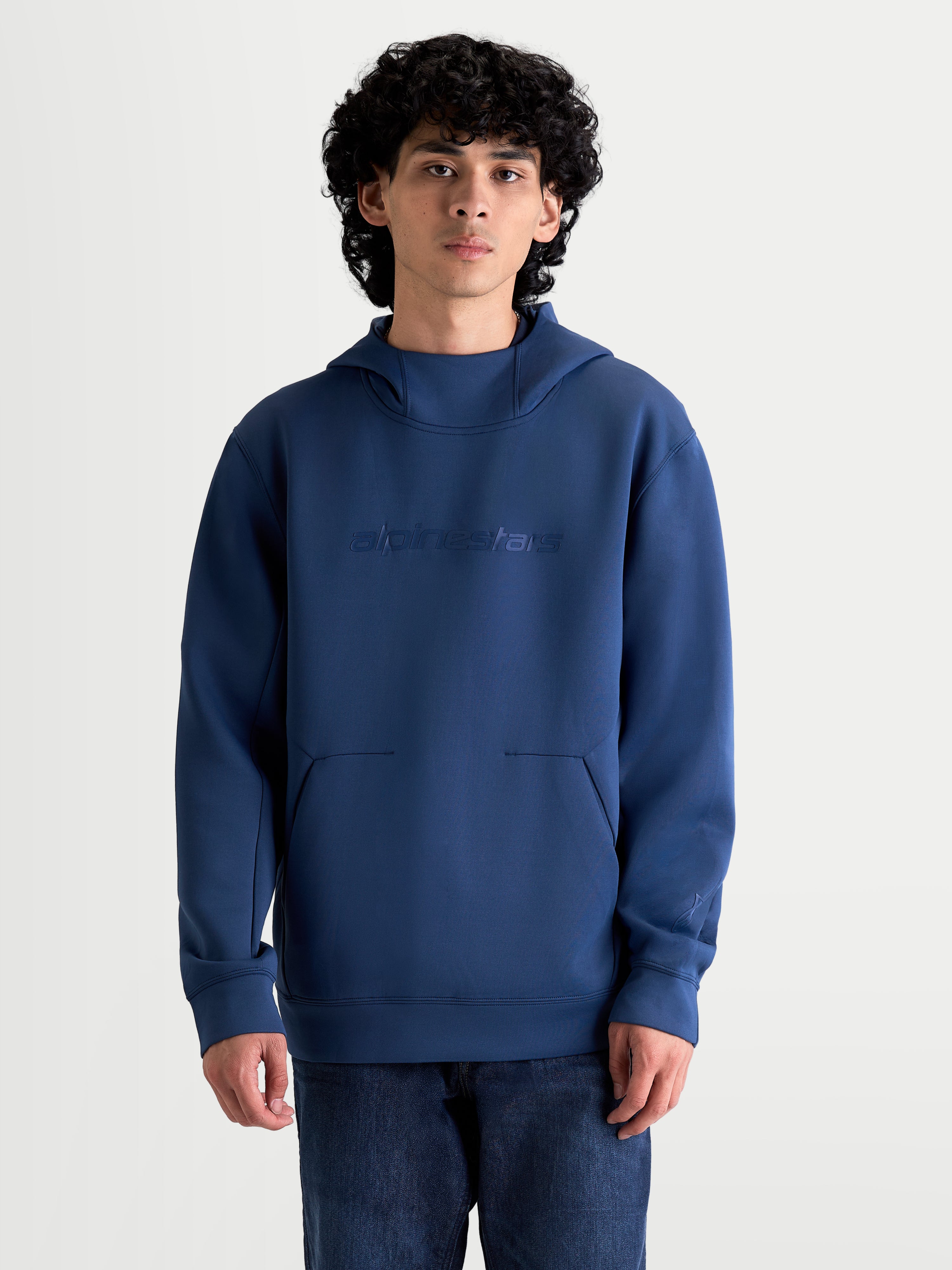 Alpinestars Datrix Hoodie, Herren-Sportswear-Kapuzenpullover, Stahlblau, Premium-Tri-Blend-Double-Face-Fleece mit tonalem HD-Alpinestars-Branding, Mesh-gefütterte Kapuze und Taschendetails mit Abnähern für einen klaren, vom Motorsport inspirierten Stil.