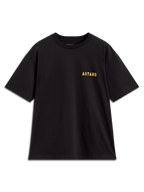 Alpinestars Latitude Oversized CSF T-Shirt, schwarzes Kurzarm-Oberteil mit gelbem Astars-Wortlogo.