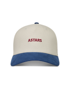 Alpinestars County Canvas Kappe, Sportswear-Kappe in Sand und Blau mit roter Astars-Logo-Stickerei und gebogenem Schirm.
