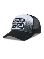 Alpinestars Gravel Trucker-Mütze, Mesh-Kappe in Schwarz und Weiß mit gebogenem Schirm und Racing Ahead Patch.