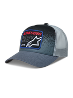 Alpinestars Gravel Trucker-Mütze in Dunkelgrau und Schwarz mit Mesh-Rückseite, gebogenem Schirm und Racing-Patch.