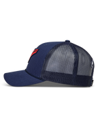 Alpinestars Meteorite Trucker-Mütze, navyblaue Kappe mit Mesh-Rückseite, gebogenem Schirm und rotem Logo-Patch.