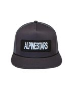 Alpinestars Ten Trucker-Mütze, dunkelgraue Sportswear-Kappe mit strukturierter Krone, flachem Schirm und Logo-Patch.