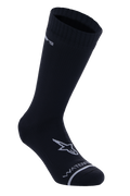 Alpinestars A-Dura Waterproof Socks, Wasserdichte Fahrradsocken, Schwarz, Wadenlang, Gerippte Struktur am Bündchen, Weißes A-Star Logo auf dem Fuß, „Waterproof“-Schriftzug an der Zehenpartie, Technische MTB-Basisschicht, Unisex