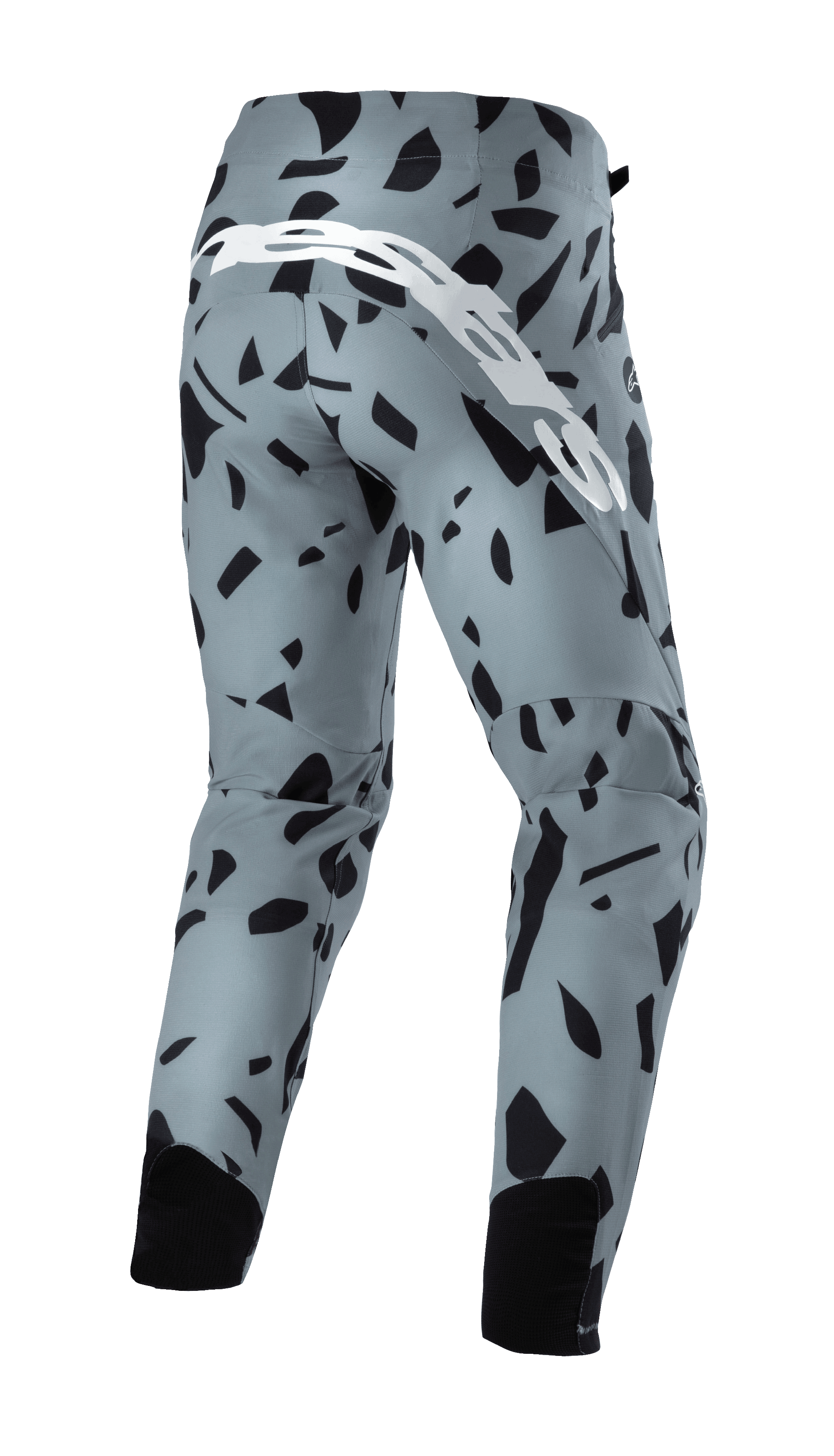 Alpinestars Techstar Envision Hose, Mountainbike-Hose, Ash Blue mit schwarzem abstraktem geometrischem Muster, Rückansicht mit großem weißem Logo-Schriftzug und schwarzen Mesh-Einsätzen an den Waden, strapazierfähige Offroad-Radsportausrüstung