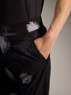 A-Dura Ride MTB-Shorts in Black Camo mit Reißverschlusstasche und robustem 4-Wege-Stretch-Material.