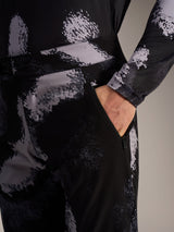 A-Dura Ride Hose in Black Camo mit sicherer Reißverschlusstasche und strapazierfähigem 4-Wege-Stretch für MTB.