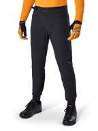 Alpinestars A-Dura Hose, Mountainbike-Hose, Schwarz, seitliche Taillenversteller und Reißverschlusstaschen, kombiniert mit orangefarbenem Trikot und Handschuhen, sportliche reguläre Passform für das Mountainbiken