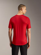 Rotes A-Dura Ride Kurzarm-MTB-Trikot, Rückansicht mit Jacquard-Gewebe, verlängertem Saum und dezentem Branding.