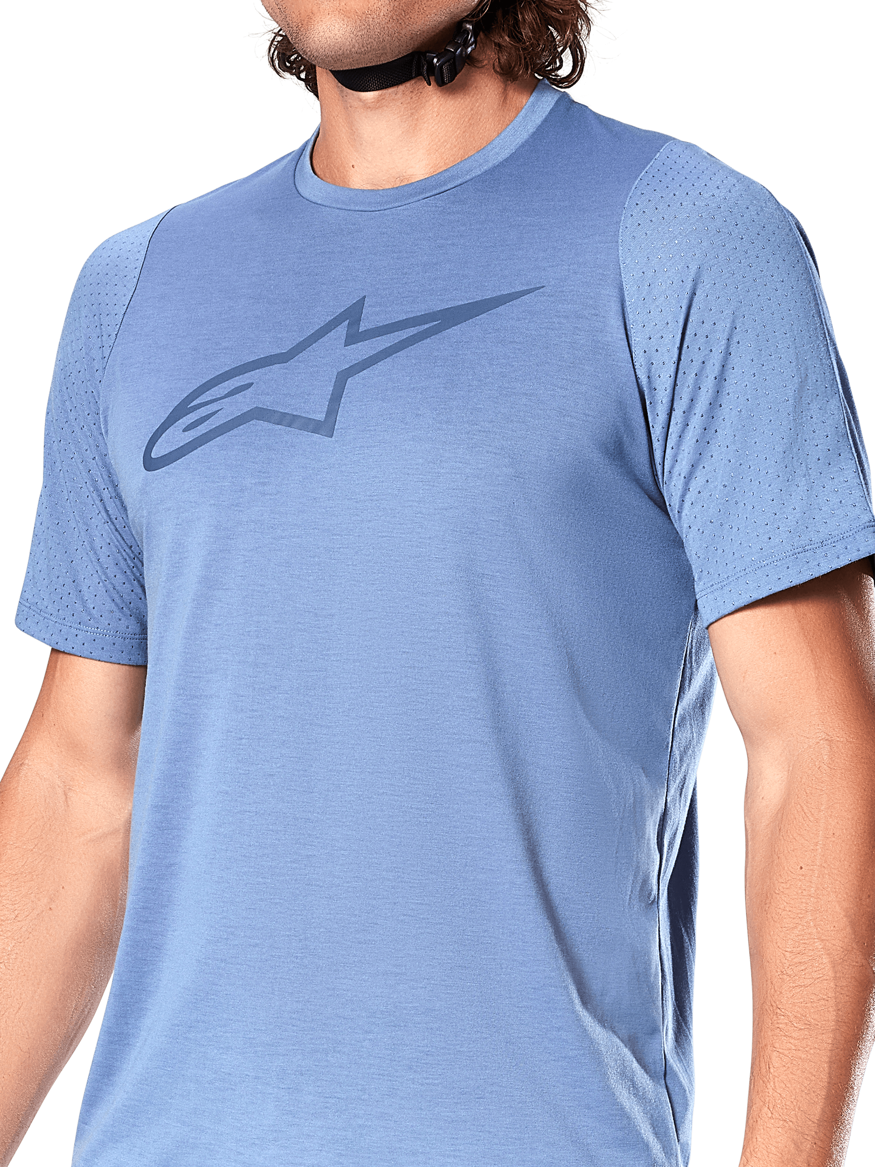 Alpinestars A-Dura Dri Astar Kurzarmtrikot, Infinity Blue, mit dunkelblauem Alpinestars Astar-Logo auf der Brust, atmungsaktive Mesh-Einsätze an den Ärmeln, technische MTB-Radbekleidung