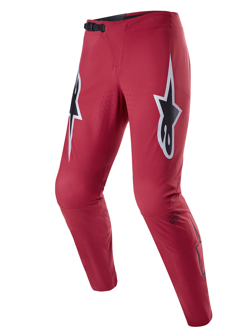 Alpinestars A-Supra Race Hose, MTB-Rennhose, Burgundrot mit großen schwarz-weißen Stern-Logos auf den Oberschenkeln, laserperforierte Belüftung, schwarzer Ratschenverschluss an der Taille, schmal zulaufende Performance-Passform für Mountainbiking