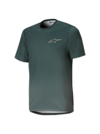 Alpinestars Youth A-Dura Rise Jersey, kurzärmliges MTB-Trikot für Jugendliche, Silver Pine Grün, Rundhalsausschnitt mit dezentem Brustlogo, leichtes atmungsaktives Jacquard-Gewebe, reguläre Passform