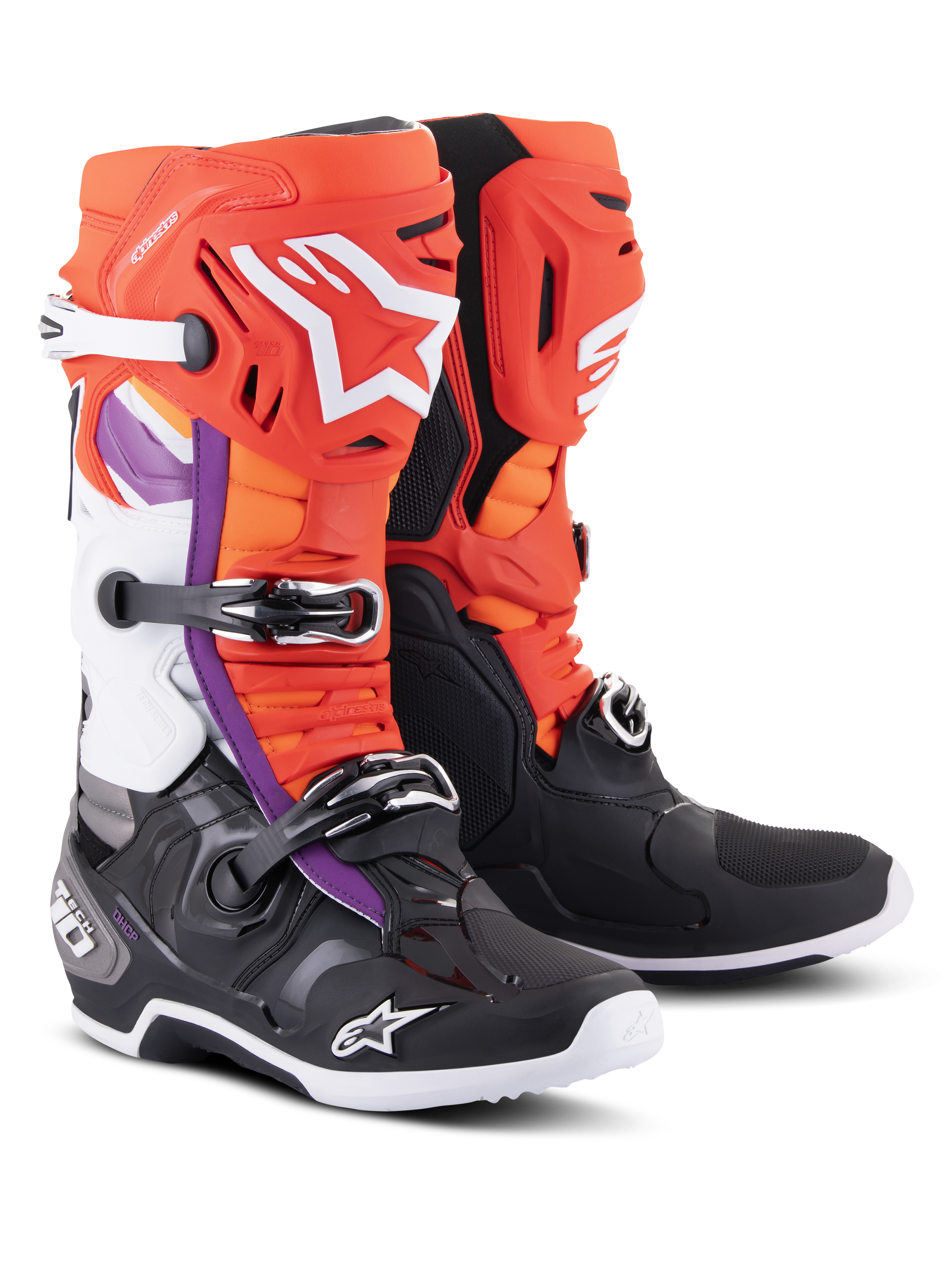 Alpinestars Tech 10 Stiefel, Motocross-Stiefel, Schwarz und Fluo-Orange mit roten und lila Akzenten, Dreifach-Schnallen-Verschlusssystem, weiße Alpinestars-Logos an Schienbein und Zehen, strapazierfähige TPU-Schale für Offroad-Rennen