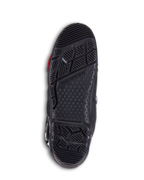 Alpinestars Tech 10 Enduro Stiefel, Schwarze Motocross-Stiefel, Detailansicht der Doppelverbundsohle mit aggressivem Profil, Alpinestars-Branding und austauschbarem Sohleneinsatz für Offroad-Performance