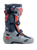Alpinestars Tech-10 Enduro Stiefel, Offroad-Rennstiefel in Grau und Neonrot mit DCHP- und TPU-Schutz.