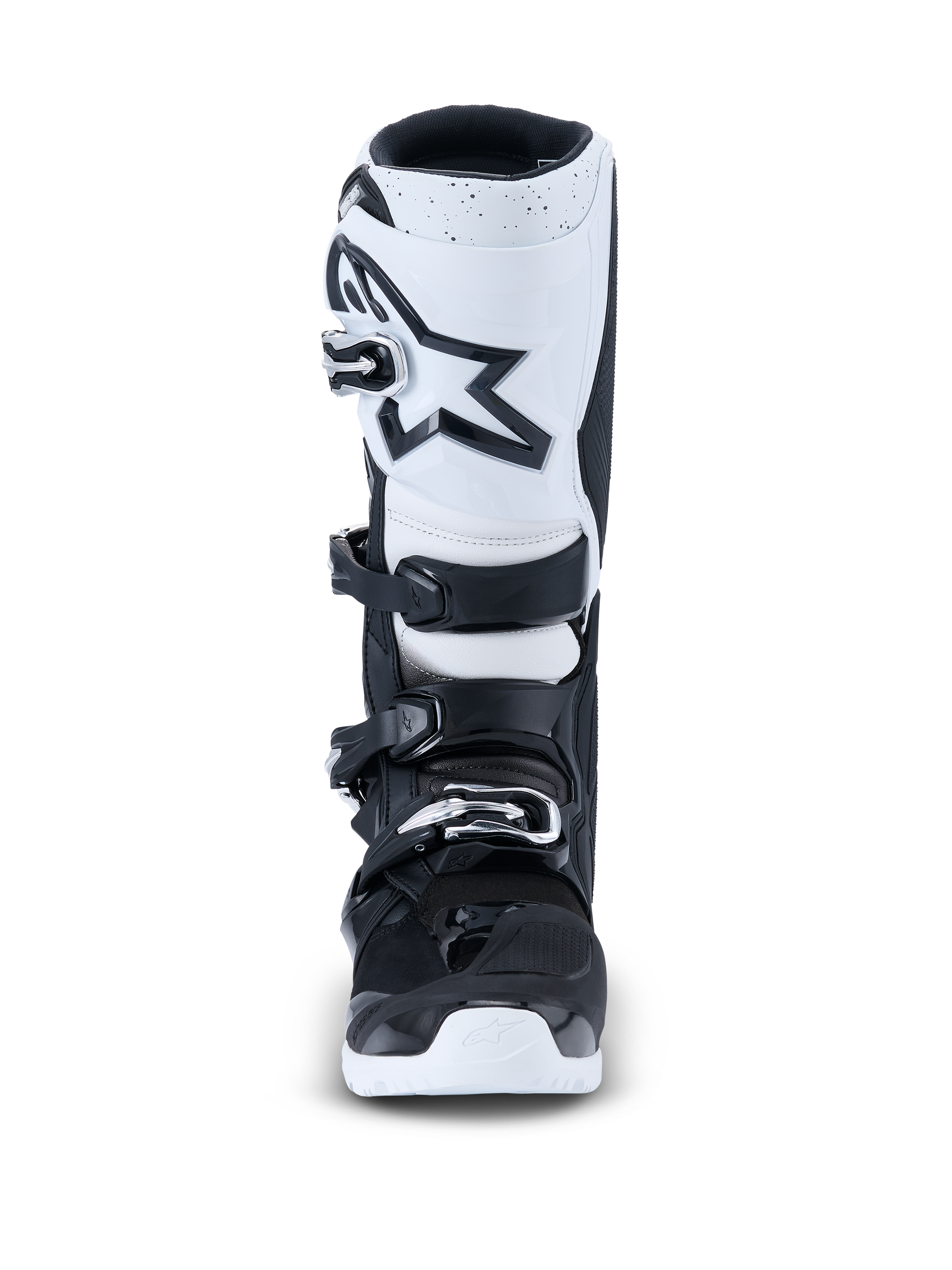 Alpinestars 2026 Tech 7 Enduro Stiefel, Motocross-Stiefel, Schwarz und Weiß, Vorderansicht mit weißer Schienbeinplatte, schwarzem Stern-Logo, Vier-Schnallen-Verschlusssystem und strapazierfähiger weißer Außensohle