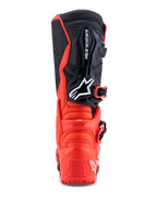 Alpinestars Tech 7 Enduro Stiefel, Motorradstiefel in Rot und Schwarz, mit TPU-Verstärkung für Offroad-Einsätze, Rückansicht.
