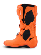 Alpinestars Tech 10 Supervented Stiefel, Motocross-Stiefel, Orange Fluo und Schwarz, Seitenansicht, mit belüfteter TPU-Schale, Mesh-Einsätzen für Luftzirkulation und verstellbarem Schnallensystem, Hochleistungs-Offroad-Rennausrüstung
