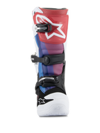 Alpinestars Youth Tech 7S Stiefel, Motocross-Stiefel, White Black Rainbow, Vorderansicht mit roter Schienbeinplatte und weißem Stern-Logo, blauen und lila Einsätzen, schwarzem Schnallensystem und weißer Zehenkappe, strapazierfähiges Schuhwerk für den Offroad-Rennsport