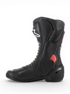 Alpinestars SMX-6 V2 Vented Stiefel, schwarzer Motorradrennstiefel mit grauen und fluoreszierend roten Details, atmungsaktiven Mesh-Einsätzen sowie Knöchel- und Schienbeinschutz