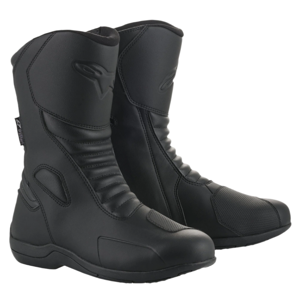 Alpinestars Origin Drystar® Stiefel, schwarze Motorrad-Tourenstiefel, Mikrofaser-Obermaterial mit vorderen Akkordeon-Flexzonen, geprägtes Alpinestars-Logo an der Wade, synthetisches Schaltpolster, schlankes wasserdichtes Design für Straßen- und Adventure-Fahrten