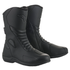 Alpinestars Origin Drystar® Stiefel, schwarze Motorrad-Tourenstiefel, Mikrofaser-Obermaterial mit vorderen Akkordeon-Flexzonen, geprägtes Alpinestars-Logo an der Wade, synthetisches Schaltpolster, schlankes wasserdichtes Design für Straßen- und Adventure-Fahrten