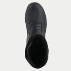 Alpinestars Origin Drystar® Stiefel, Schwarz, Ansicht von oben mit dem synthetischen Schaltpad und der vorderen Akkordeon-Flexzone, strapazierfähige Mikrofaser-Konstruktion, wasserdichte Touring- und Adventure-Motorradschuhe