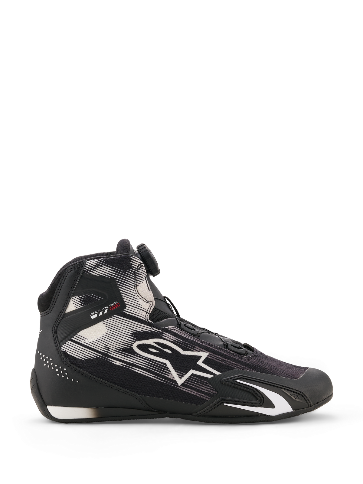 Alpinestars Celer Superair Schuhe, Motorradschuhe, Schwarz und Weiß, Seitenansicht mit weißen Grafikmustern und großem Astar-Logo, Rotor-Verschlusssystem an der Zunge, TPU-Knöchelschutz mit 'ONE GOAL ONE VISION'-Branding, atmungsaktives Textil-Obermaterial für Performance bei warmem Wetter